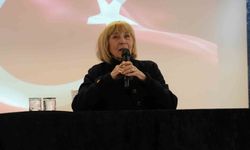 Ayşe Kulin Denizli'de okurlarıyla buluştu