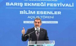 Bakan Kacır'dan Esenler'e müjde: 'İlçeye muhteşem bir teknopark kazandırıyoruz'