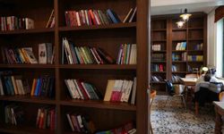 Başkan Özlü 'Güçlü bir gelecek; okuyan ve düşünen bireylerle mümkündür'