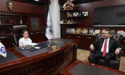 Başkan Şerifoğulları, 23 Nisan'da koltuğunu devretti