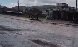 Baykan'da sağanak yağış etkili oldu: Yollar göle döndü