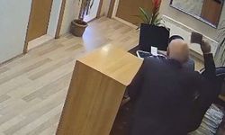 Belediye personeline satırla saldırı anı kamerada