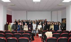 Bilecik İl Sağlık Müdürü Dr. Ferhat Damkacı bilgi ve tecrübelerini öğrencilerle paylaştı