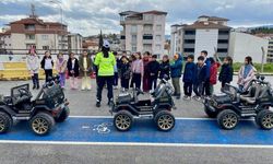 Bilecik'te öğrencilere uygulamalı trafik eğitimi