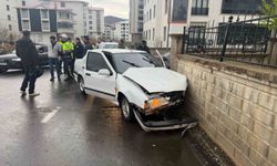 Bingöl'de trafik kazası: 2 yaralı