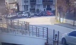 Bolu'da hafif ticari araç ile motosikletin çarpıştığı kaza kamerada