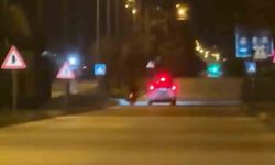 Bolu'da polisten kaçan plakasız motosikletlinin yakalanma anı kamerada