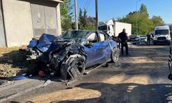 Bornova'da feci kaza: 1 ölü, 7 yaralı