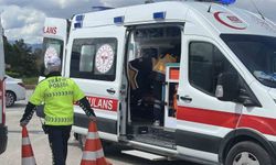 Burdur'da otomobil ile motosiklet çarpıştı: 2 yaralı