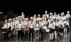 Bursa'da çocukların sesi senfoniyle yükseldi