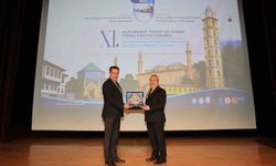 BUÜ'de Türkçenin geleceği konuşuldu