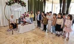 Çameli'de minik öğrencilerin Kur'an-ı Kerim'e geçiş heyecanı düzenlenen törenle taçlandı