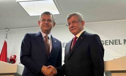 CHP Genel Başkanı Özel: 'Türkiye'de Davutoğlu'nun Başbakanlığı döneminde çok kritik bir süreç yaşandı'