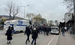 CHP'liler Ankara yolunu trafiğe kapatınca polis müdahale etti