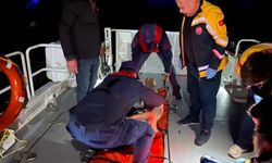 Demre Kaleköy'de rahatsızlanan kişi, sahil güvenlik botuyla tahliye edildi