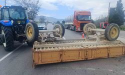 Denizli'de traktör ile hafif ticari araç çarpıştı