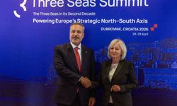 Dışişleri Bakanı Fidan, Bosna-Hersek Bakanlar Konseyi Başkanı Kristo ile bir araya geldi