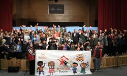 Edirne'de çocuklara doğa sevgisi sahne üzerinden aktarıldı