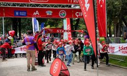 'Eker I Run 23 Nisan Çocuk Koşusu' bayram sevincini sporla buluşturdu