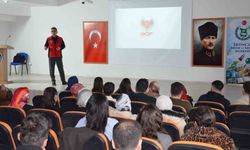Erzincan'da öğretmenlere terörle mücadele farkındalık semineri