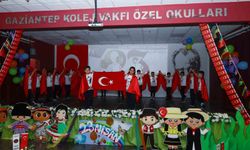 Gaziantep Kolej Vakfı'nda buruk 23 Nisan