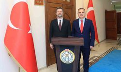 Görev süresi biten Macaristan Büyükelçisinden Vali Akbıyak'a veda ziyareti