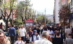 Hamamyolu'nda bahar yoğunluğu: İğne atsan yere düşmüyor