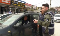 Hatay'da polis ekipleri hatalı park konusunda sürücüleri uyardı