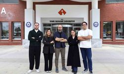 İEÜ'lü gençler, 27 katlı ofis tasarımıyla finale kaldılar