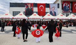 Iğdır'da 23 Nisan coşkusu: Özel bireylerden duygulandıran gösteri