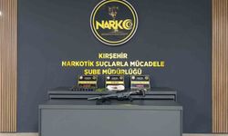 İkamete operasyon: Uyuşturucu ve silah ele geçirildi