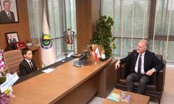 İnegöl'de başkanlık koltuğuna Umut Alp Yiğit oturdu