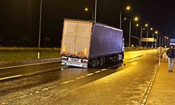 İpsala'da tır, otomobil ve kamyonet ile çarpıştı: 1 yaralı