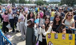 İZKİTAP'ta edebiyat şöleni yaşanıyor