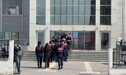 Karadeniz'de ele geçirilen 200 kilogram uyuşturucuyla ilgili 5 zanlı tutuklandı