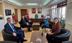 Kaymakam Tutay koltuğunu öğrencilere devretti