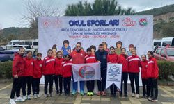 Kayserili atletler Aydın'dan madalyalarla döndü