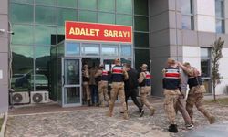 Kendini polis ve savcı olarak tanıtıp 2 milyon lira vurgun yapan 3 şüpheli tutuklandı