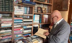 Kitap aşkı çocuklukta başladı, 11 bin kitaba ulaştı