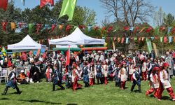 Kocasinan'da bayram havasında geleneksel değerlerle renklenen çocuk şenliği