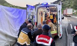 Kontrolden çıkan tır devrildi: 1 yaralı