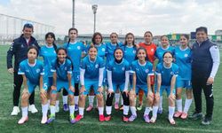Körfez U15 Kız Futbol Takımı Darıca'dan 4-0 galibiyetle döndü