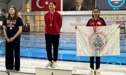 Körfezli genç yüzücüler TDT yüzme elemelerinde bölge birincisi oldu