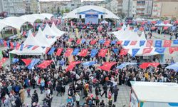 Küçükçekmece'de 23 Nisan, gün boyu süren etkinliklerle kutlandı