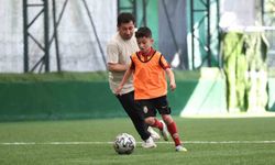 Küçükçekmece'de renkli maç: babalar ve oğulları futbol heyecanı yaşadı