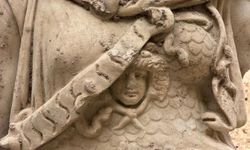 Laodikeia'da 2 metrelik Athena heykeli gün yüzüne çıkartıldı