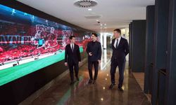 Macit, Yerkel ve Bayraktar, TFF Meral-Celal Aras Spor Lisesi'nde inceleme yaptı
