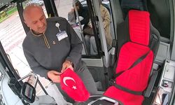 Malatya'da otobüs şoförünün bayrak hassasiyeti