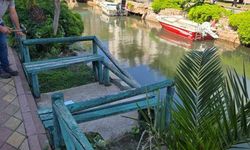 Marmaris'te ahşap korkuluklara zarar veren şahıslar tespit edilecek