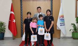 Marmaris'te minik başkanlar koltuğu devraldı